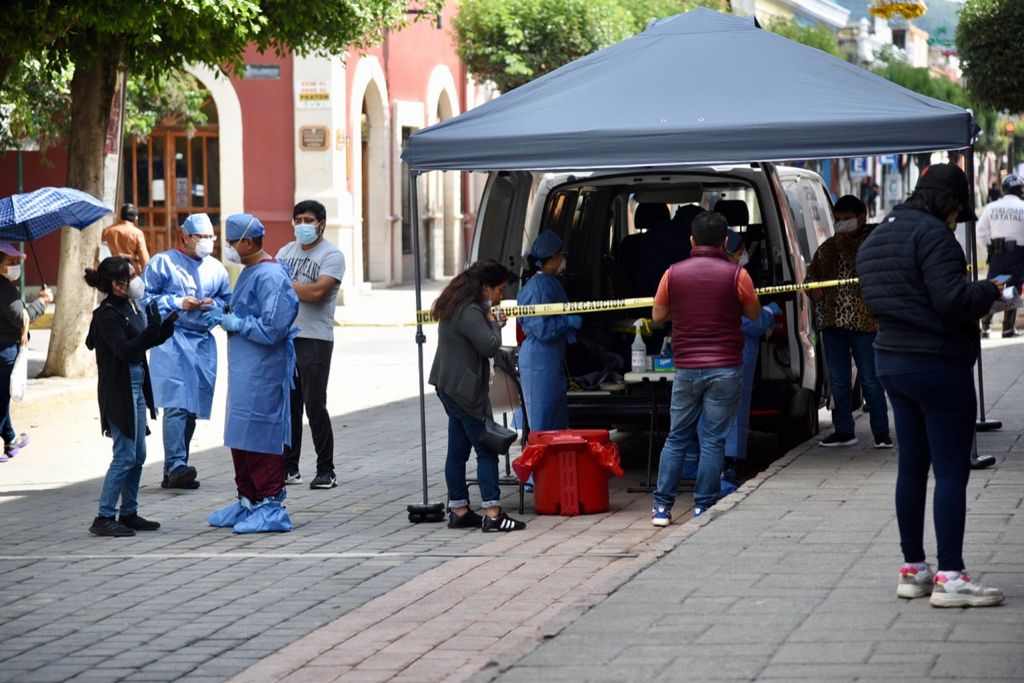 El Ayuntamiento de Tlaxcala hace más llevadera la espera de personas que se realizan pruebas de COVID19