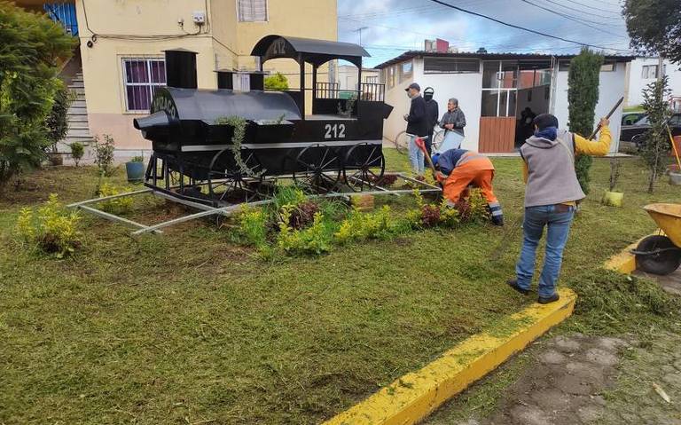 Se rehabilitan espacios públicos de Apizaco.