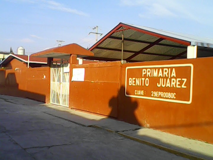 Paran clases presenciales en primaria de la capital por contagio de Covid-19