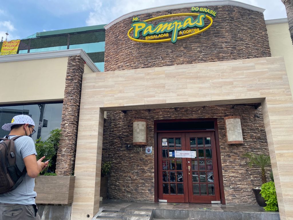 Restaurante Mr. Pampas de la avenida Juárez clausurado tras fiestas patrias