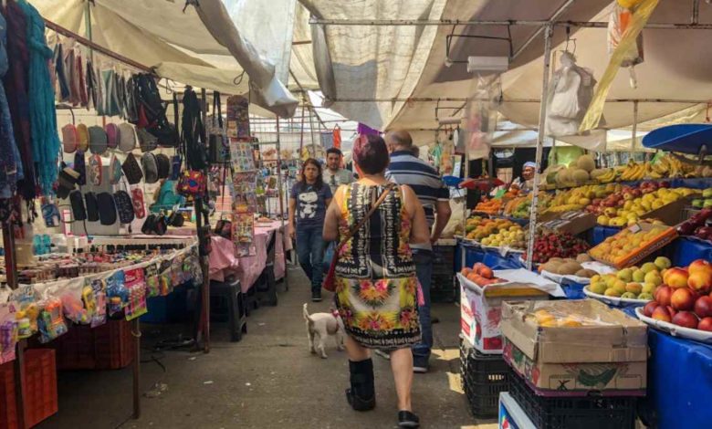 Senadora propone prohibir comerciantes informales; serian multados y perderían su mercancía