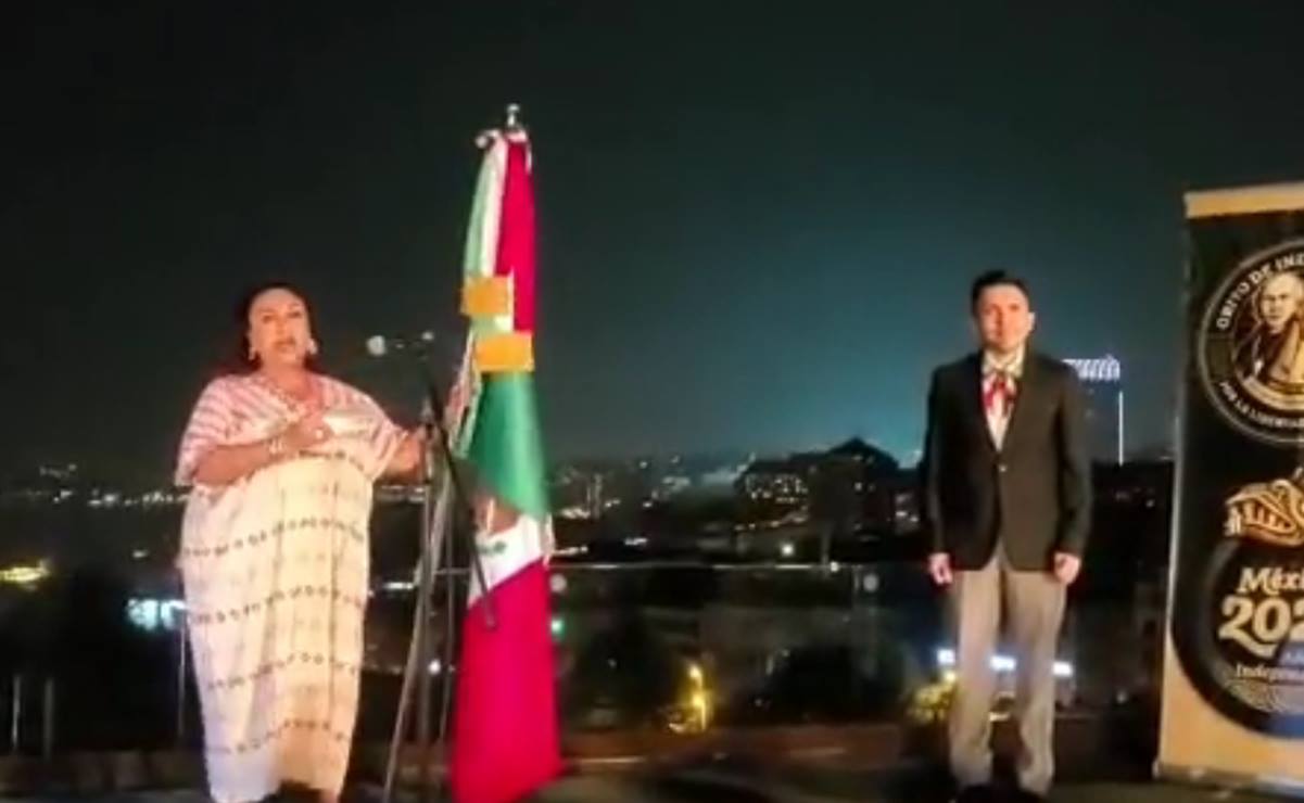 Ella es la mujer que enfrentó a Isabel Arvide por incluir a AMLO en el grito de Independencia