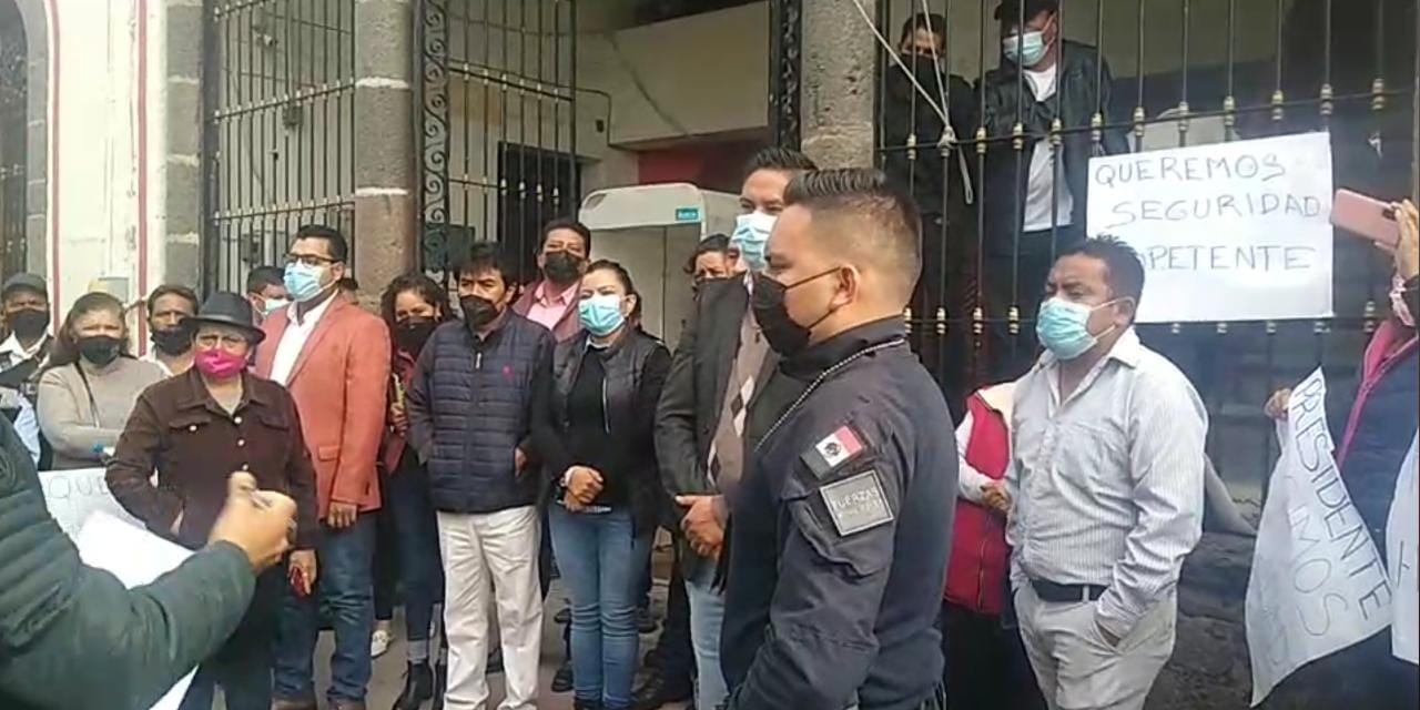 En Tlaltelulco, se manifiestan por aumento de inseguridad