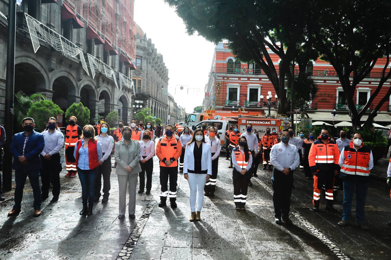 Realizan ceremonia conmemorativa de sismos de 1985 y 2017