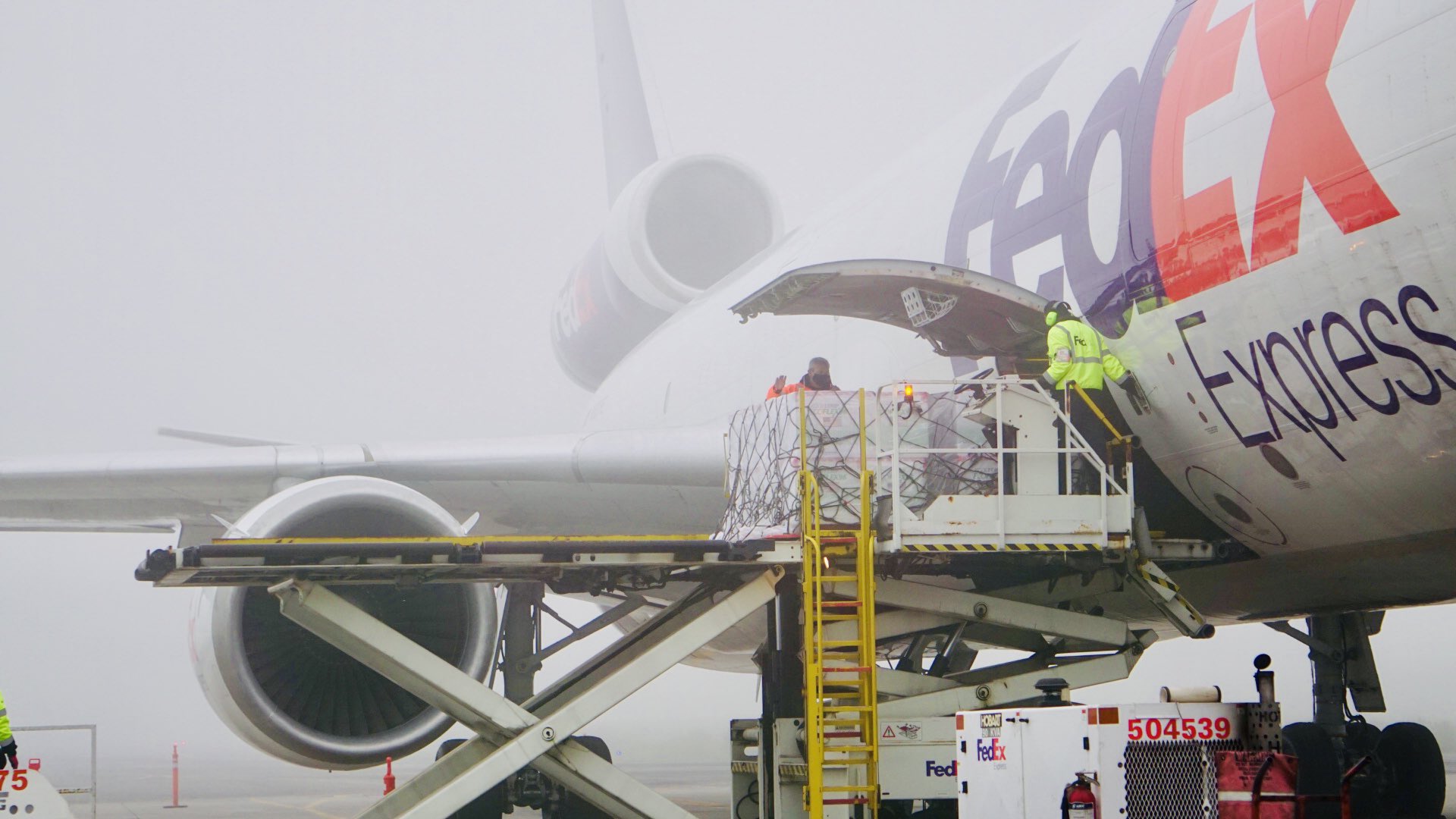 Segundo lote con 1 millón 750 mil vacunas de Moderna donadas por EU llega a México