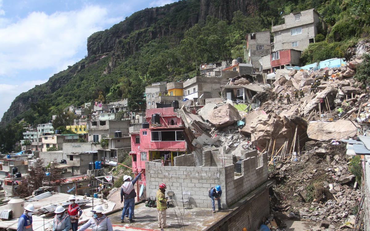 Reubicaran a 178 familias y reconstruirán sus viviendas tras tragedia en Cerro del Chiquihuite
