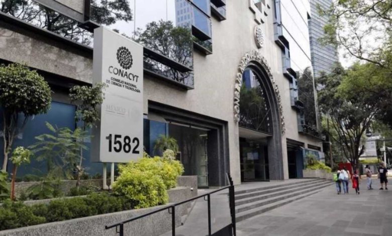 AMLO acusa presuntos malos manejos en el Conacyt y confirma denuncias contra investigadores