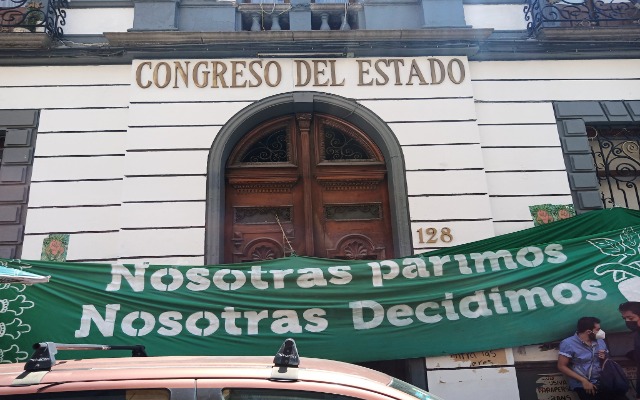 Diputadas de Puebla coinciden en que el aborto no debe ser sometido a consulta