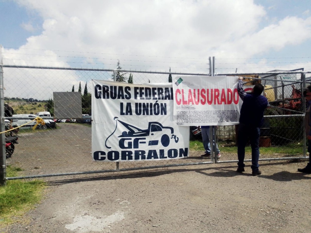 Clausura Medio Ambiente siete corralones de vehículos; uno en Amozoc 