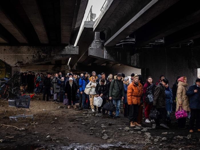 Se reabrirán corredores humanitarios en Ucrania tras cierre por ataques rusos