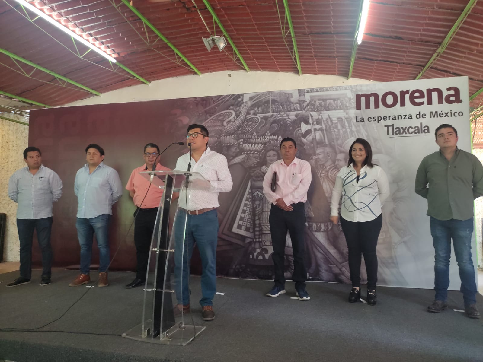 Morena excusa baja participación en Consulta popular por culpa del INE