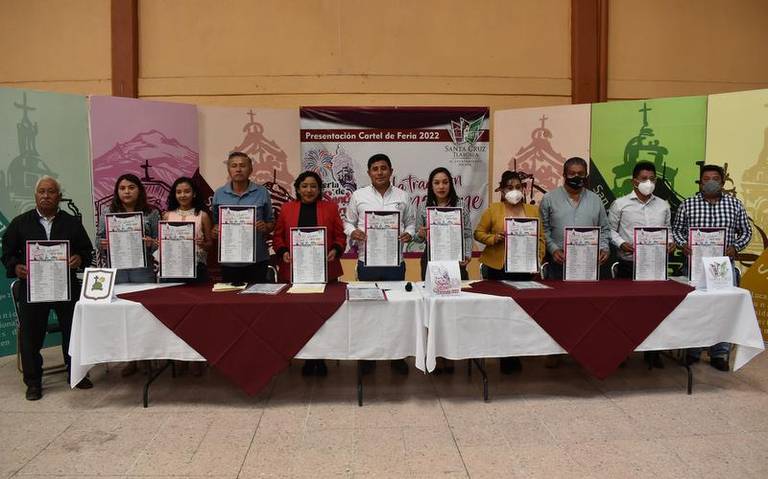 David Martínez presenta el programa de actividades de la Feria de Santa Cruz Tlaxcala 2022