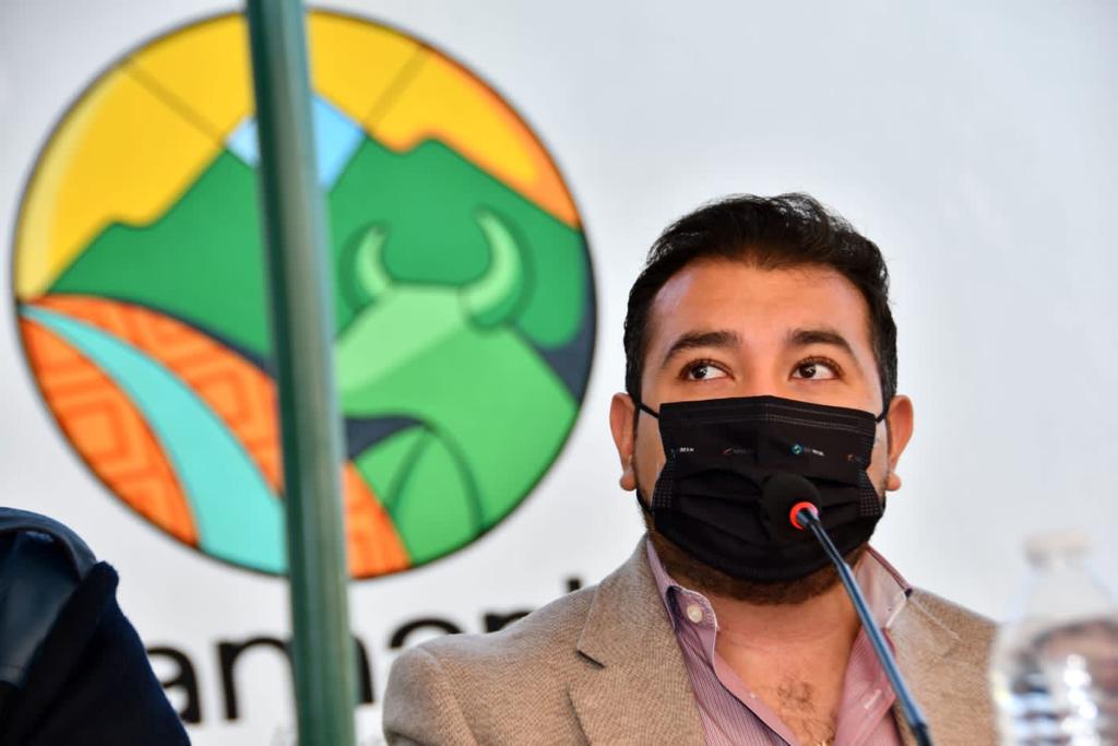 Somenten a proceso legal a exdiputado por difamación y exhibición de familiares de alcalde
