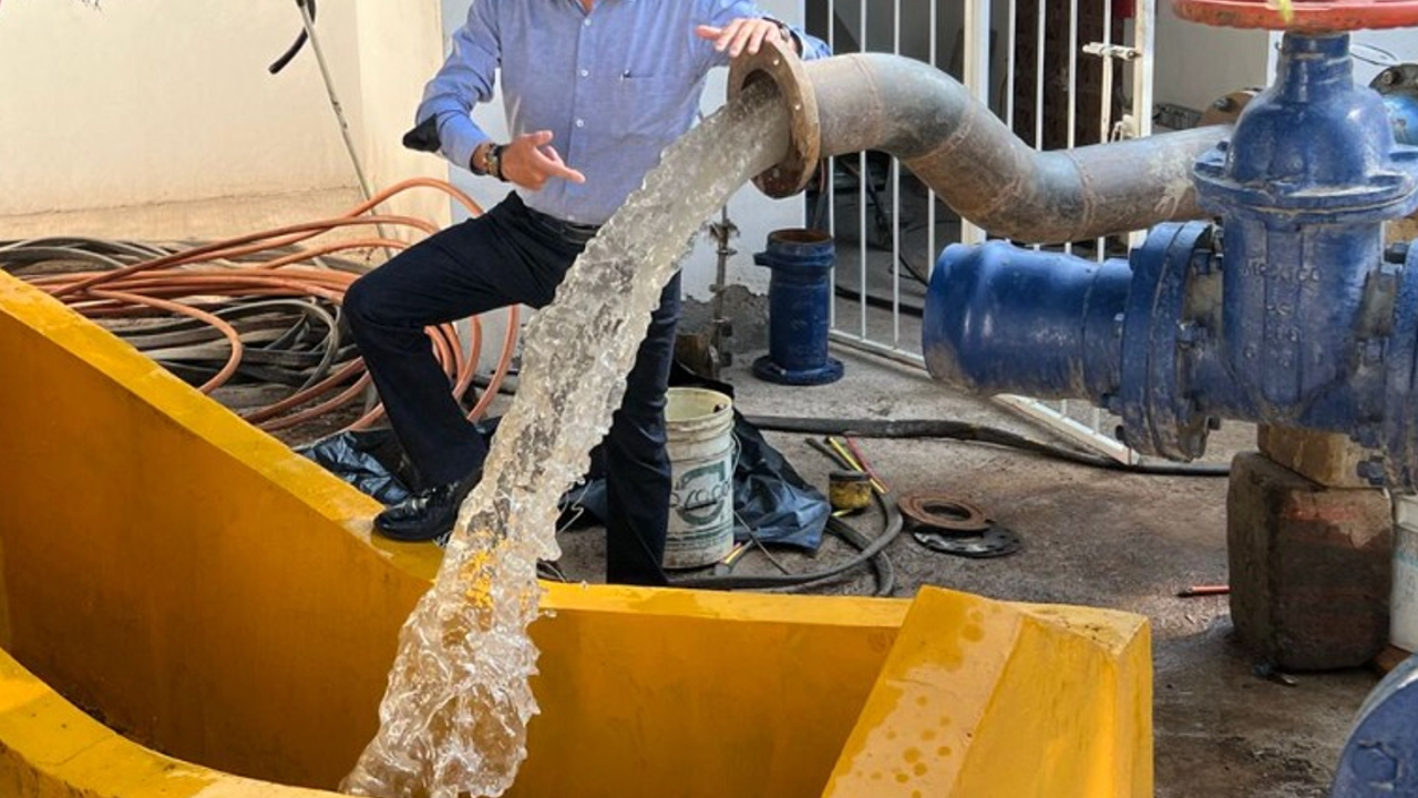 Autoridades de San Pedro Cholula continúan con las labores de manteamiento a la red de abastecimiento de agua 