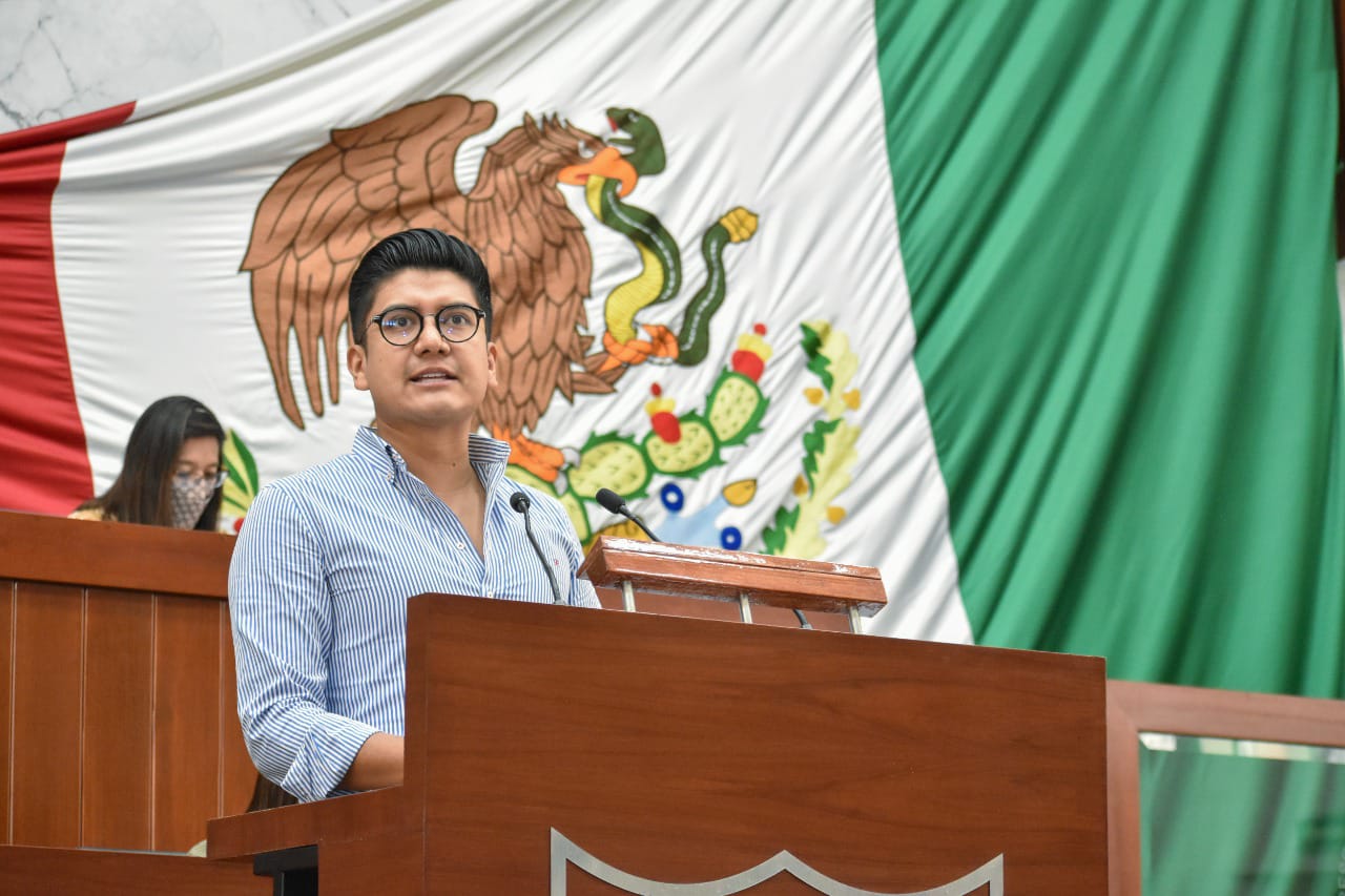 Va Covarrubias contra comida chatarra