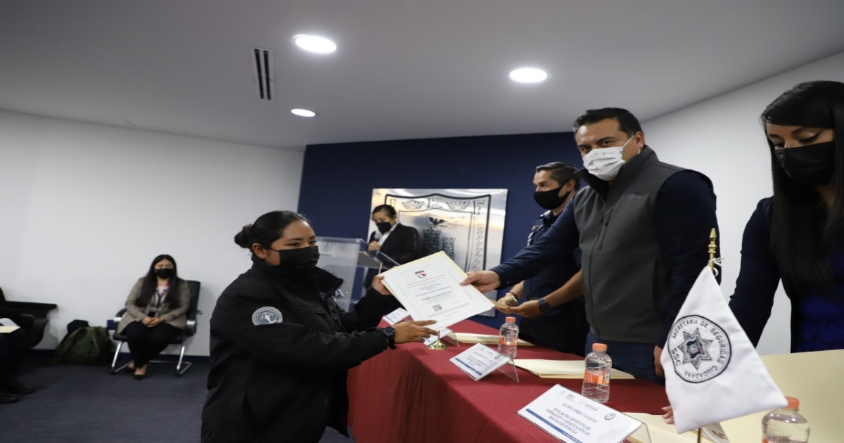 SSC entregó certificado único policial a 50 elementos