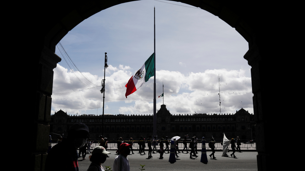 México registra mil 77 contagios y 27 muertes por Covid en el último día