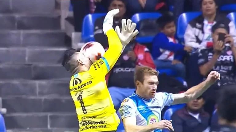 Este fue el error de novato de Antony Silva, que le costo la derrota al Puebla FC