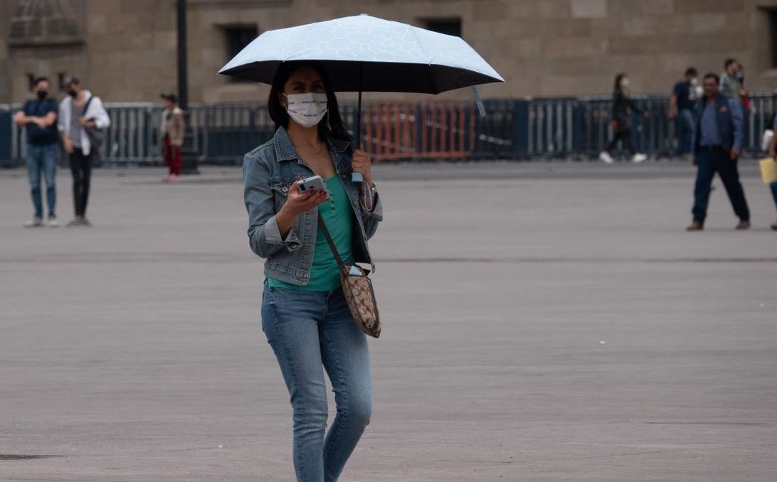 Frente frío 44 traerá para México este sábado, lluvias, torbellinos y calor