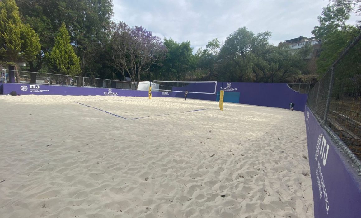 Alistan inauguración de canchas con arena en siete municipios