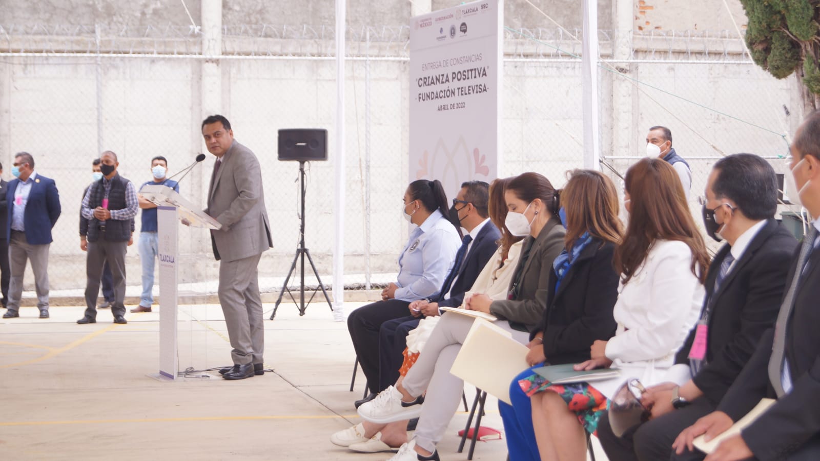 Entregan constancia a madres PPL por curso Crianza positiva