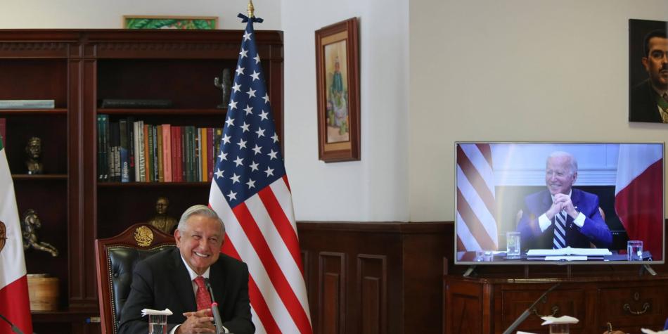 Discutirán AMLO y Biden estrategia migratoria y eliminación del título 42