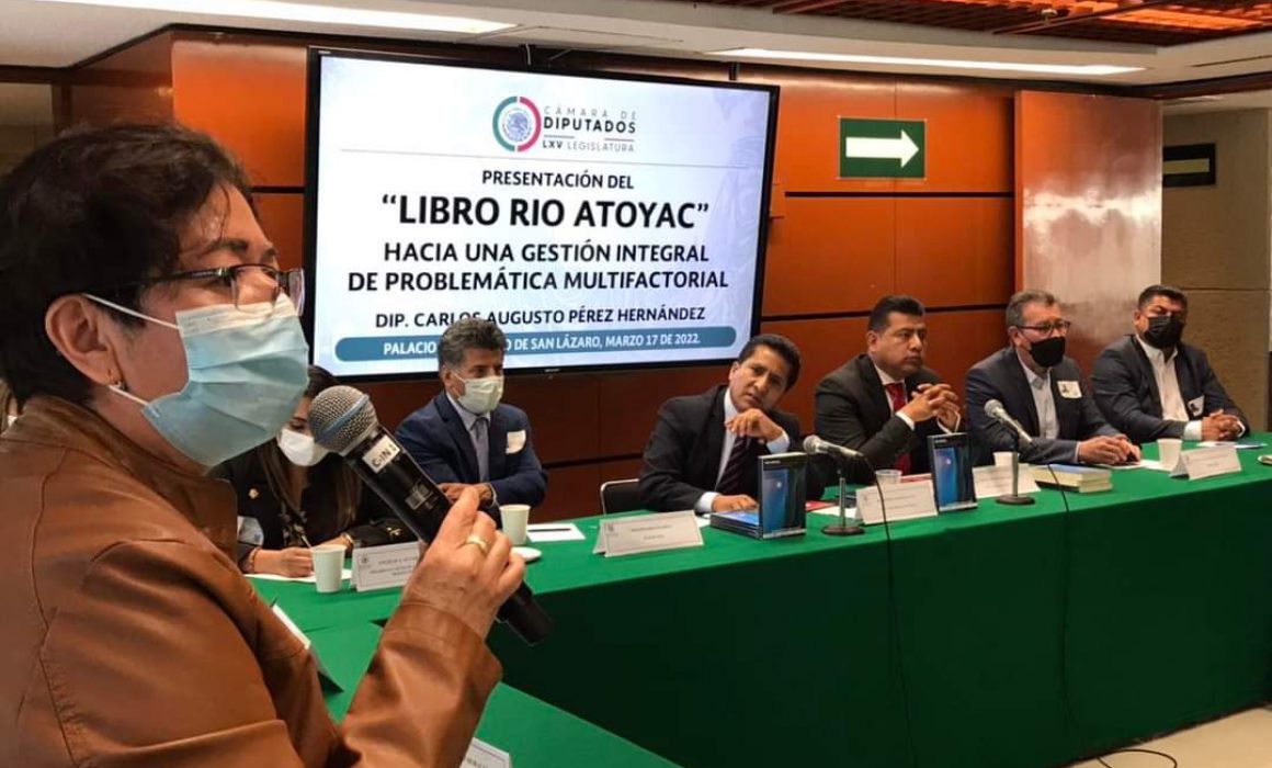 Presentó Coltlax libro Río Atoyac hacia una gestión integral de una problemática multifactorial 
