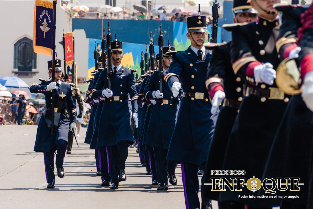 Ayuntamiento de Puebla reporta saldo blanco tras realización del desfile cívico militar del 5 de Mayo