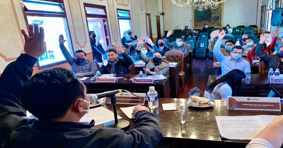 Con sueldazos Corichi consiente a presidentes de comunidad