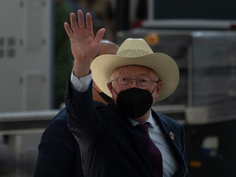 Afirma Ken Salazar unión entre México y EU "para siempre" pese a choque por Ley Eléctrica