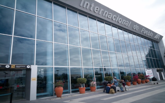 Gobierno estatal buscará reponer vuelos que se perdieron en aeropuerto de Puebla durante la pandemia