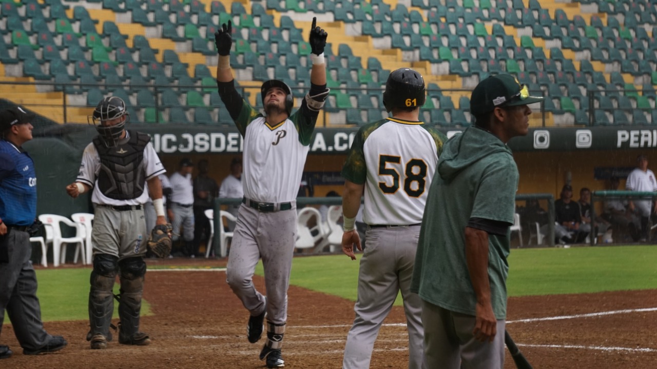 Paliza de Pericos a Guerreros de Oaxaca 
