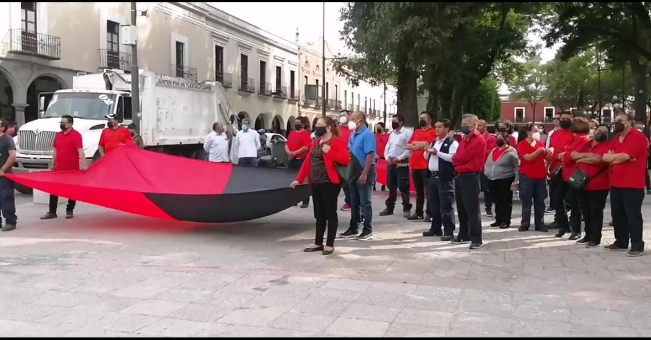 Sindicalizados de Telefonías se manifiestan frente al Palacio de Gobierno de Tlaxcala