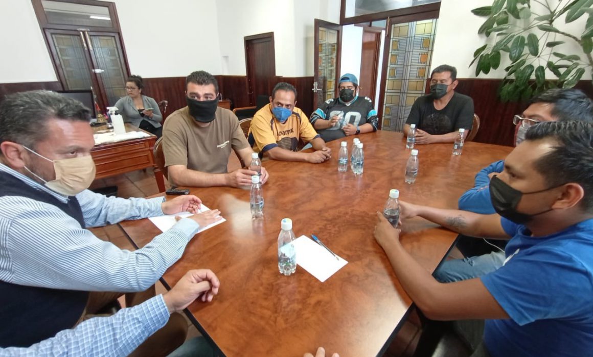 Atiende Segob a conductores de plataformas de transporte privado