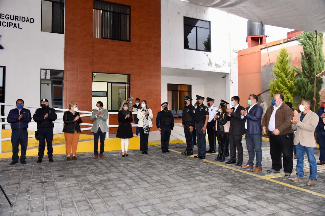 Alcalde de Tlaxcala Capital entrego apoyos económicos a 85 policías