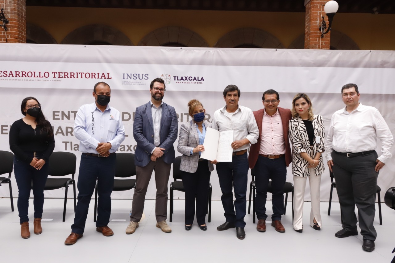 Proceso de escrituración en Tlaxcala, el más ágil del país: gobernadora Lorena Cuéllar