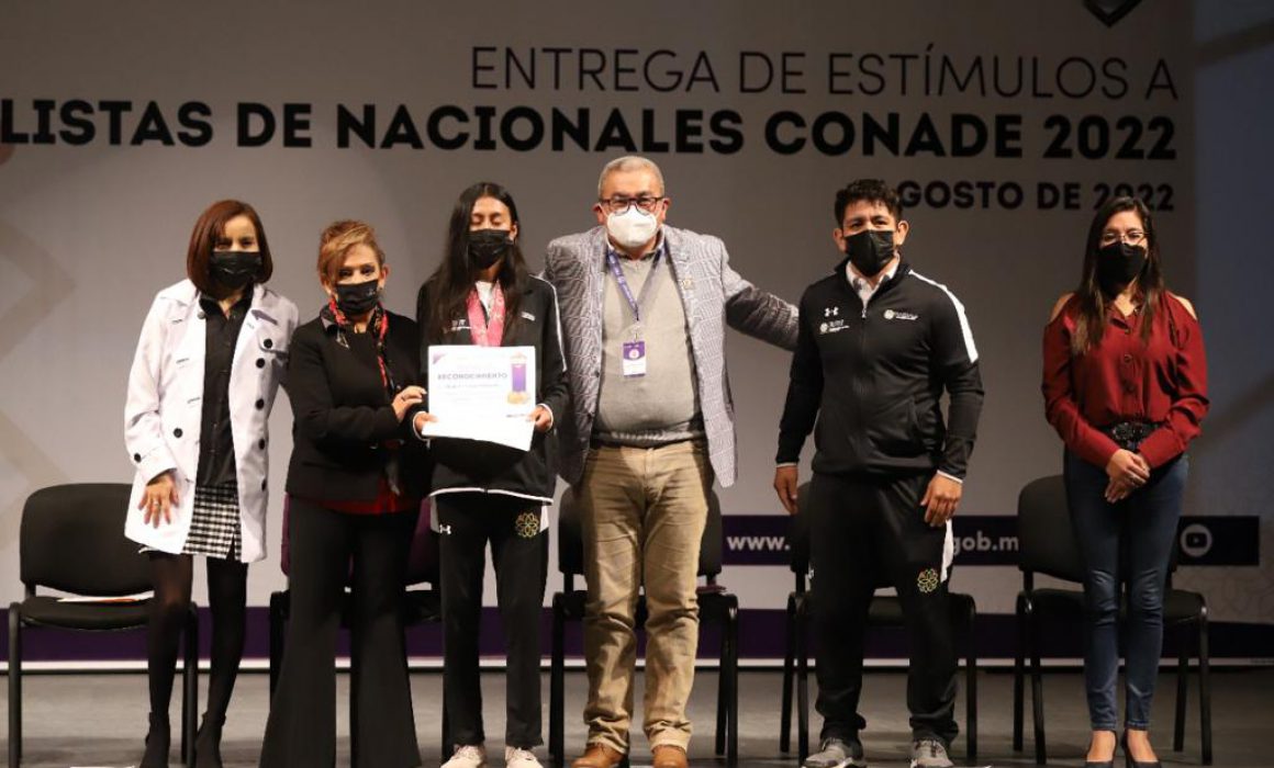 Otorgó gobierno estatal estímulos a medallistas Nacionales Conade 2022