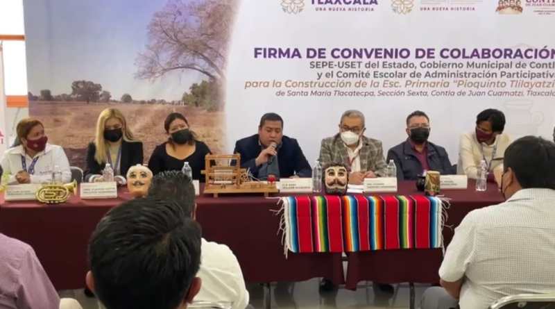 Ayuntamiento de Contla firma convenio para construcción de escuela