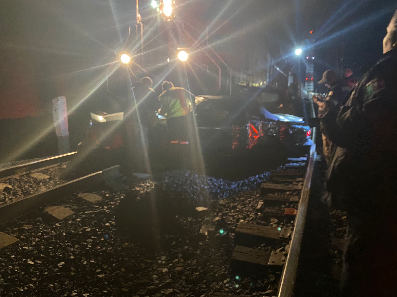 Falla en su intento de ganarle al tren, en Apizaco