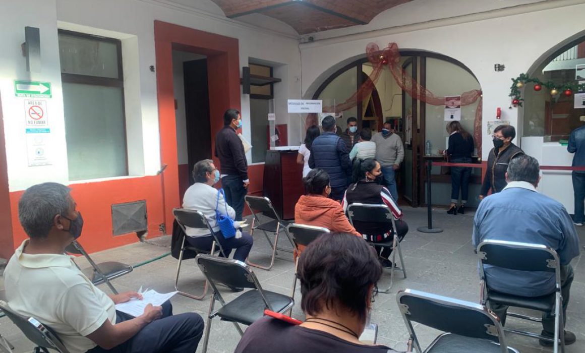Entrega Ayuntamiento de Tlaxcala becas para hijos de sindicalizados