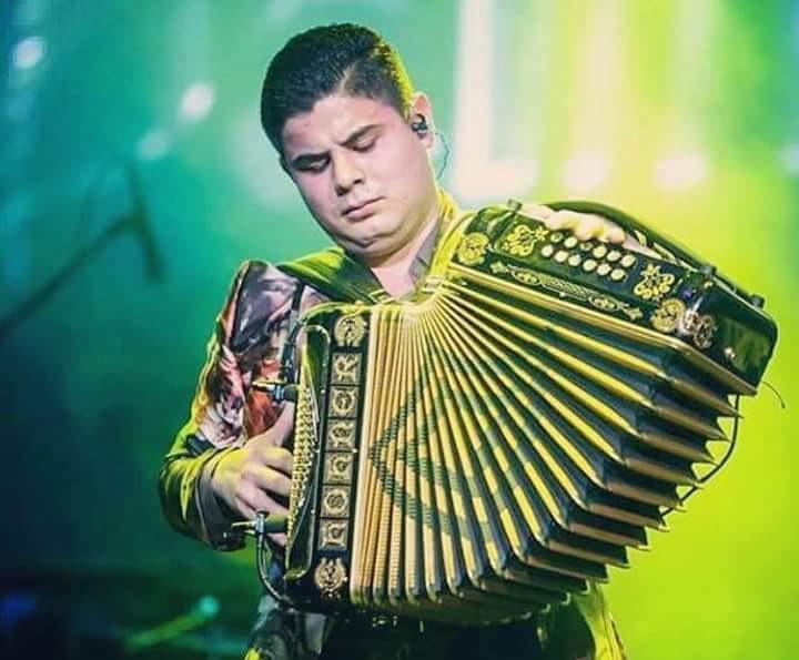 Piden a Alfredo Olivas como artista sorpresa de Feria de Tlaxcala 2022