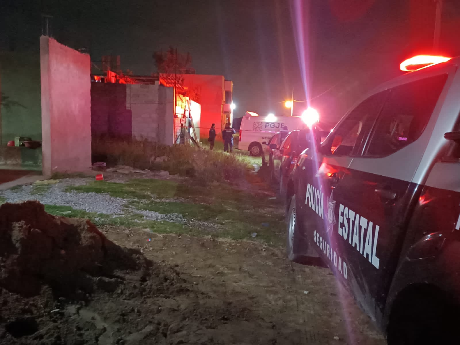 Hallan dentro de un domicilio a hombre muerto; presentaba huellas de violencia