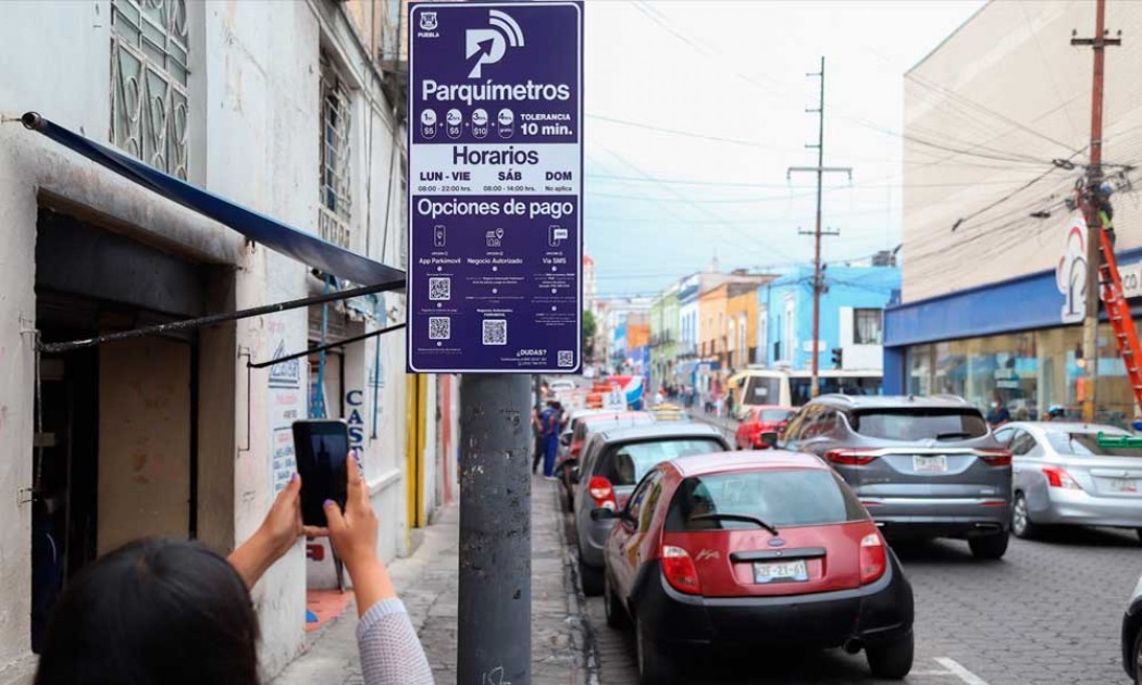 Roban señalética de parquímetros en el centro histórico