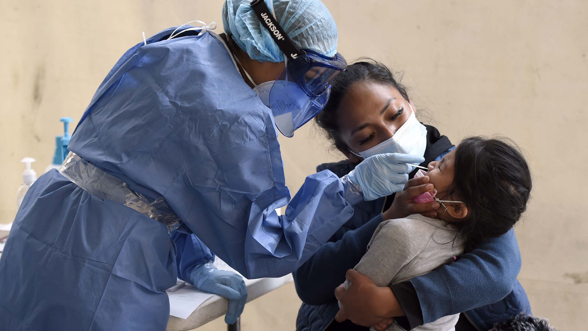 Suma México en las últimas horas 20 mil 210 nuevos contagios y 123 muertes por Covid-19