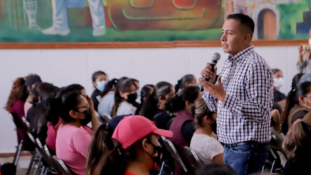 En San Andrés Cholula; continúan la entrega de apoyos a mujeres trabajadoras 