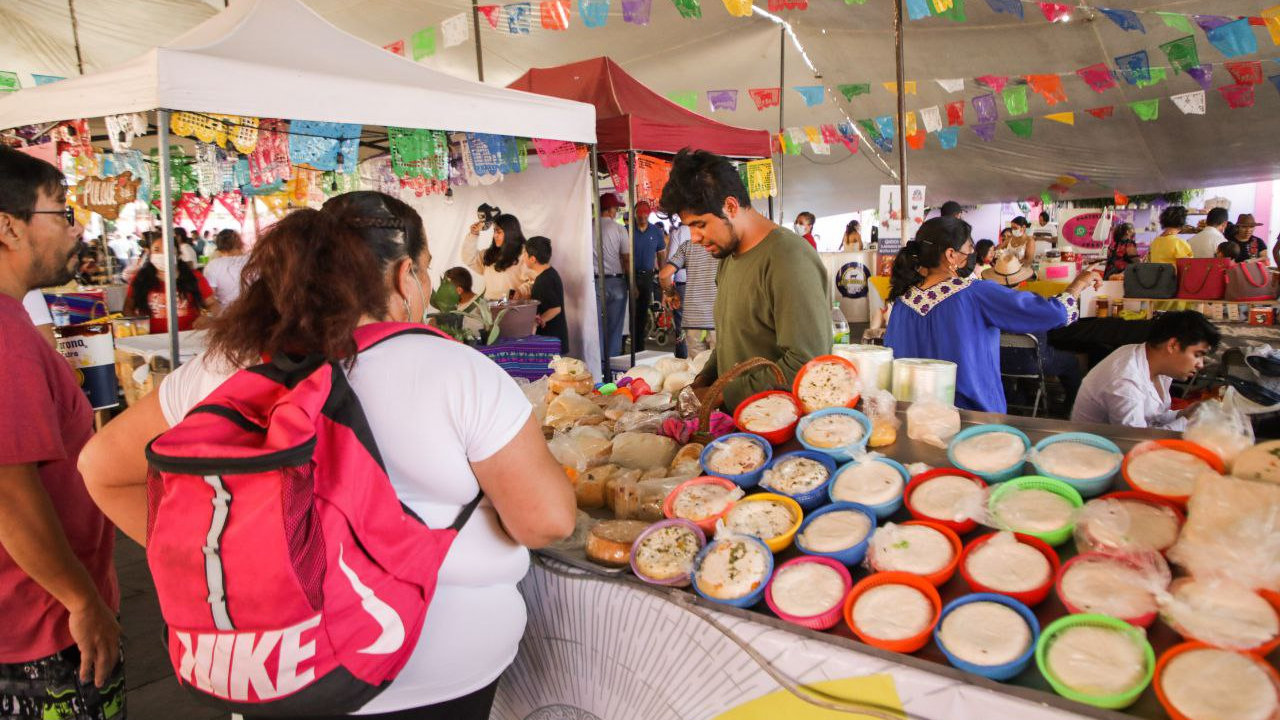 Sin contratiempos; se realizó la Feria del Queso en Santa María Tonantzintla 