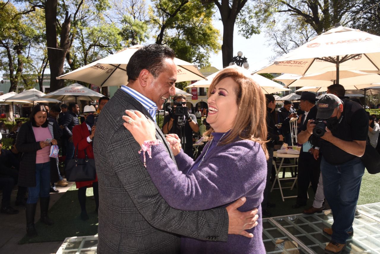 Alcalde y gobernadora de Tlaxcala reactivan “Viernes de Danzón”