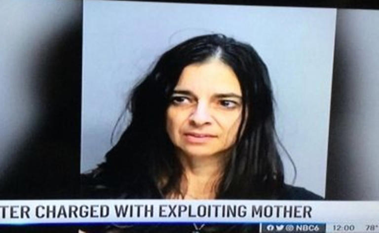 Arrestan a periodista por secuestro y explotar a su madre de 88 años