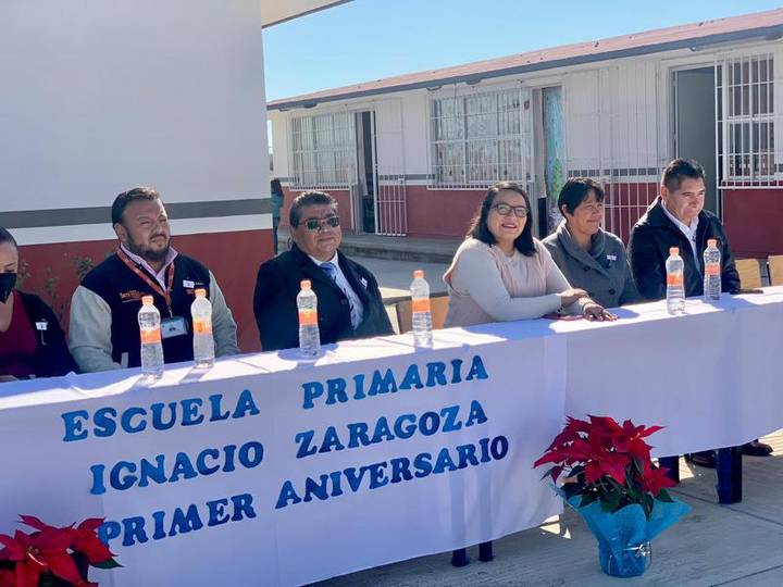 Ayuntamiento de Benito Juárez celebra aniversario de escuela primaria local
