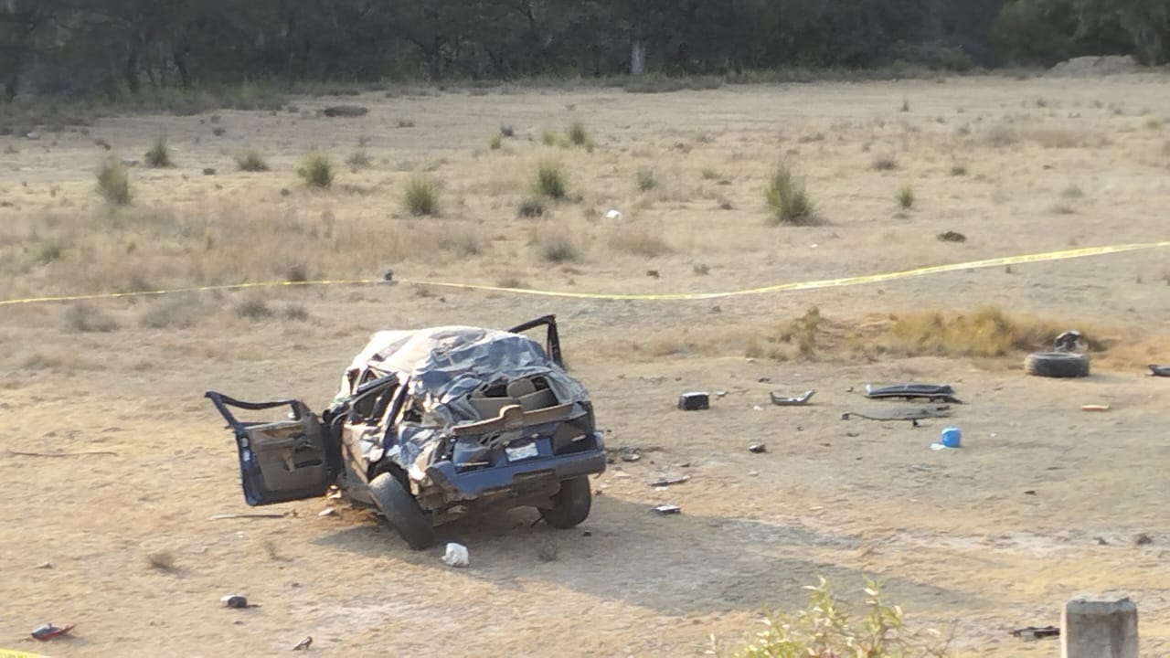 Accidente en Arco Norte cobra la vida de un hombre; uno más resultó herido